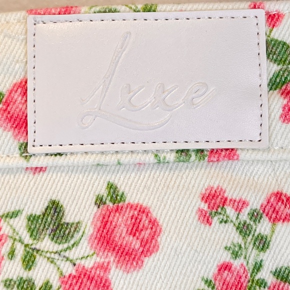 NEW ASOS LUXE Straight Cut Wide Leg Jeans Denim Roses and Cream High Rise 6 NWT - Picture 6 of 10